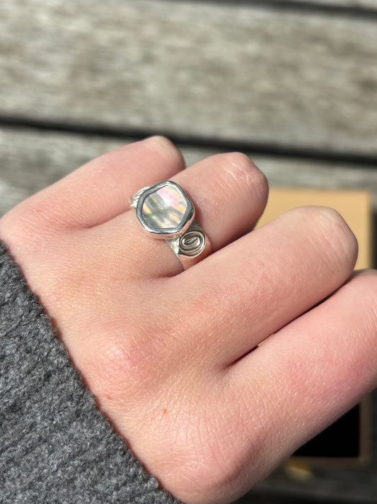 01- Swirl Abalone Ring
