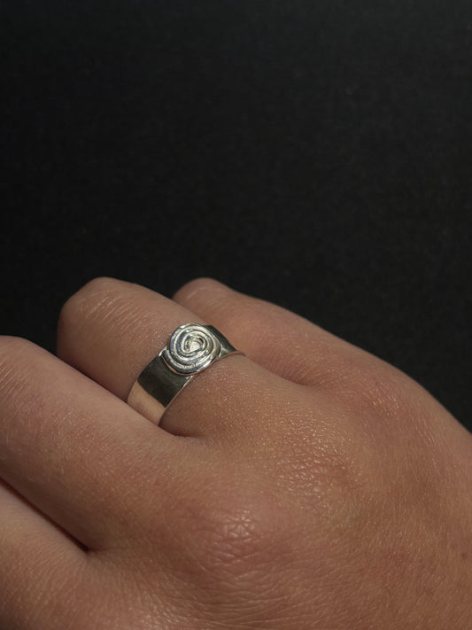 Thick swirl ring- Made to order