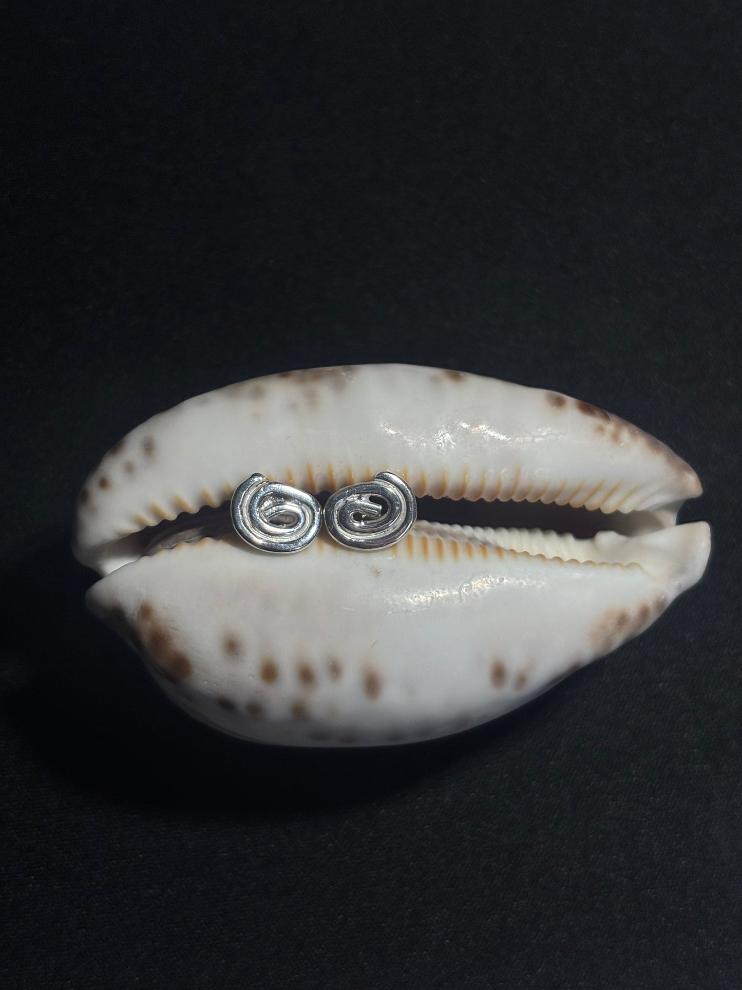 Swirl Studs