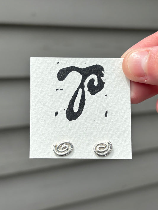 14- Swirl Studs
