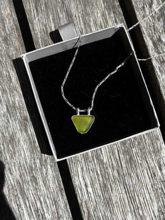 Kelp green pendant